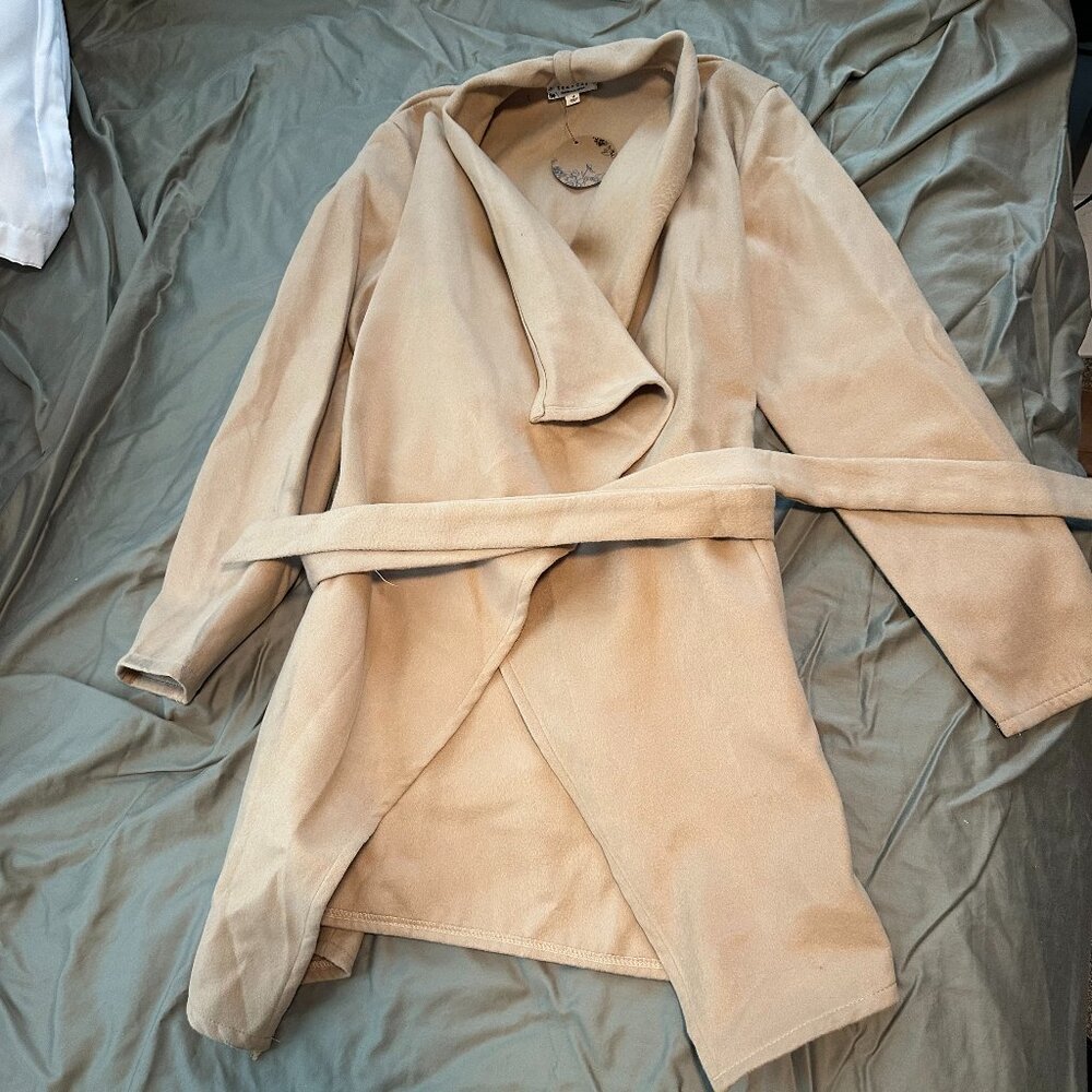 Tea & Cup Tan Waterfall Belted Coat – Size Medium – NWT